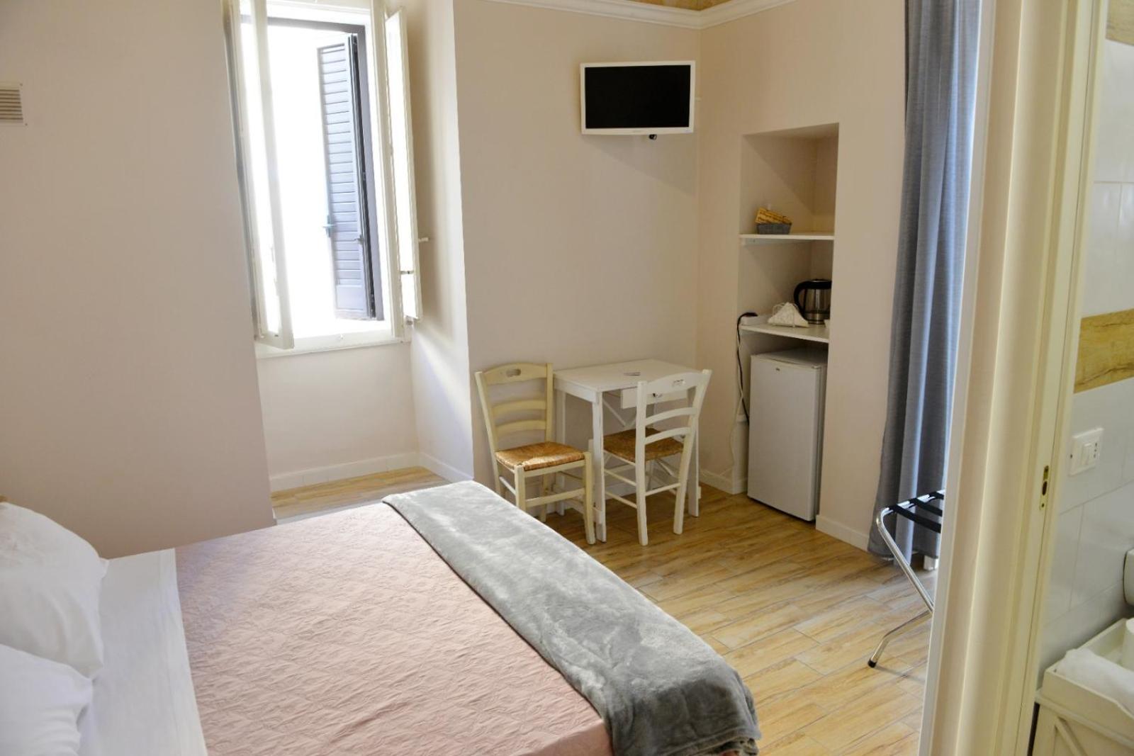 Al Rosa Antico Hotel Monopoli Luaran gambar