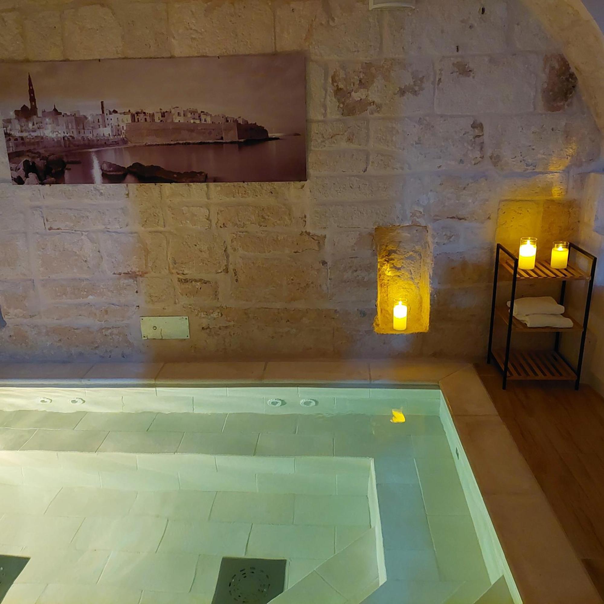 Al Rosa Antico Hotel Monopoli Luaran gambar